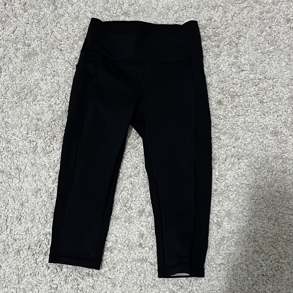 women’s lululemon capri leggings